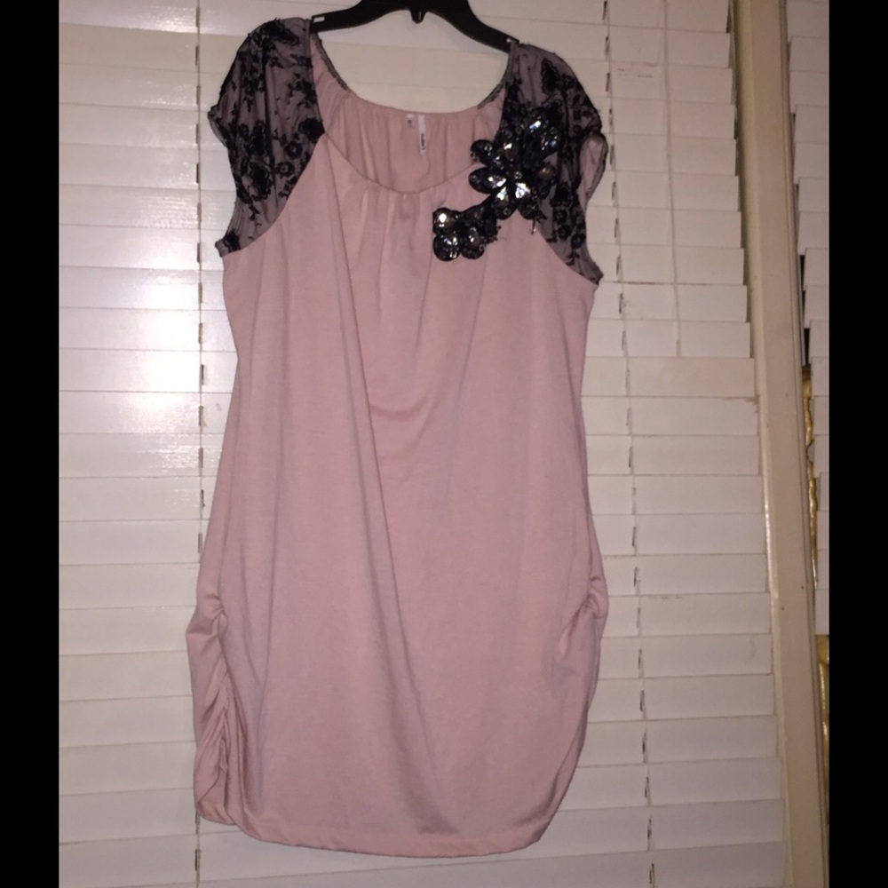 🎀🎀 STUDIO Y BOUTIQUE TUNIC 🎀🎀